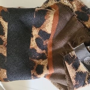 Vince Camuto Scarf- NWT